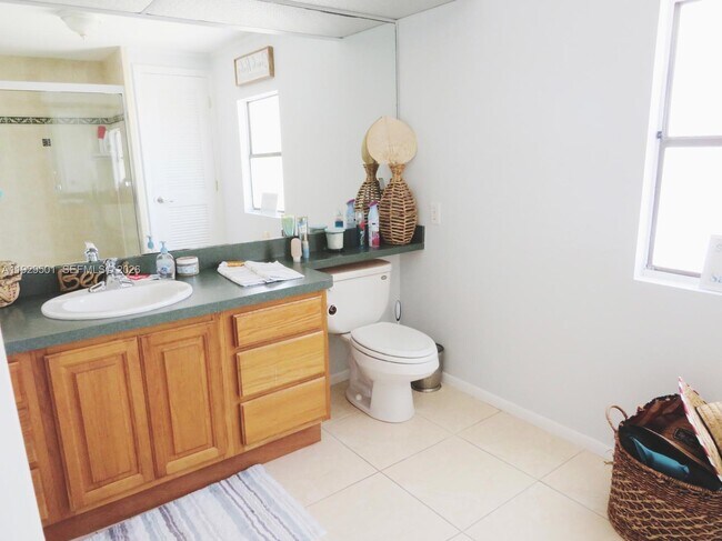 Building Photo - 158 Blue Harbor Dr