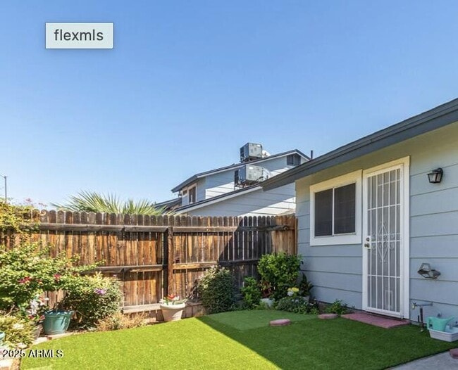 Building Photo - 10101 N 91st Ave