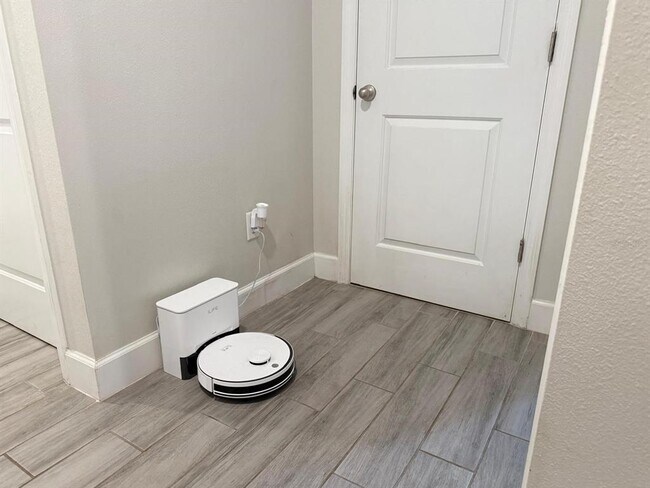 Building Photo - 1148 Anchor Bend Dr