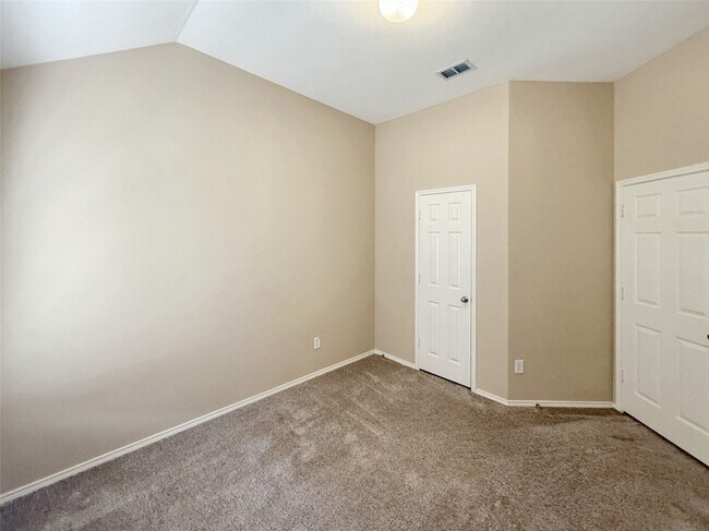 Building Photo - 1713 Lake Way Dr