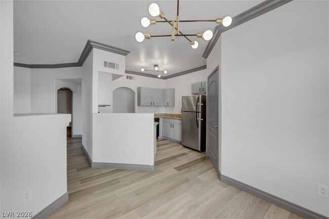 Building Photo - 5525 W Flamingo Rd