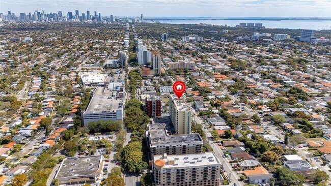 Building Photo - 3500 Coral Wy