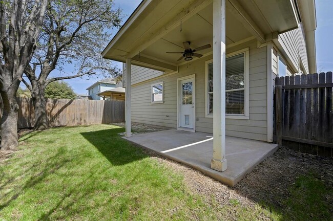 Building Photo - 8636 Harrier Dr