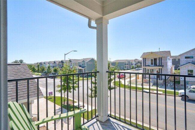 Building Photo - 1656 Artesian Spgs Xing