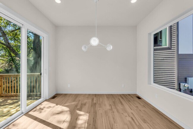 Building Photo - Amazing New Construction in North Nashville!