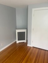 Building Photo - 16 Hanna St