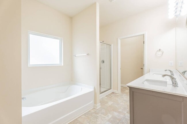 Building Photo - 6130 Mahogany Ter