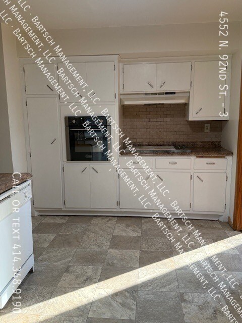 Building Photo - 4552 N 92nd St