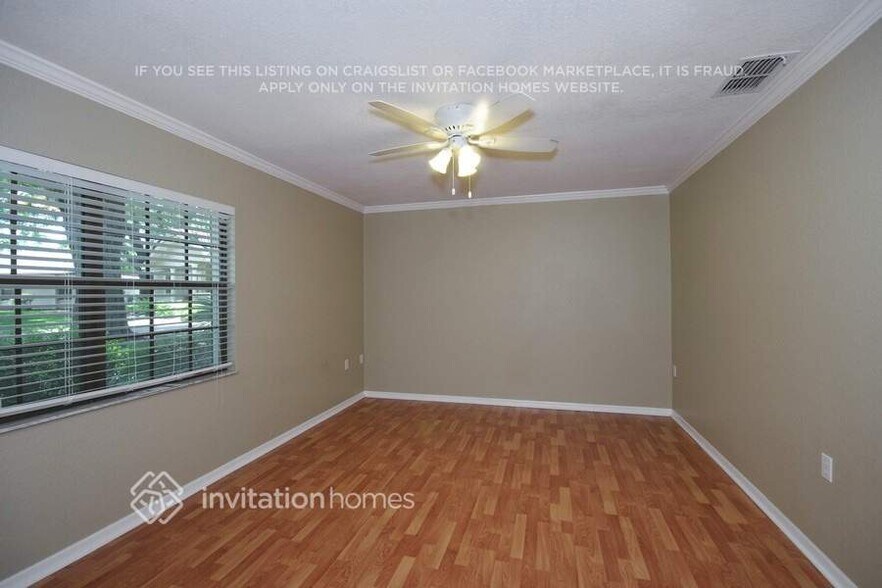 Building Photo - 1904 High Glen Ct N