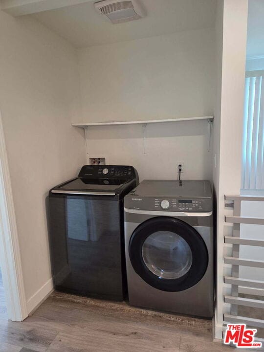 Building Photo - 6653 Glade Ave