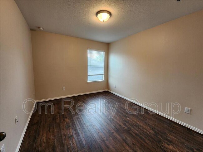Building Photo - 5307 Dandelion Meadow Ln