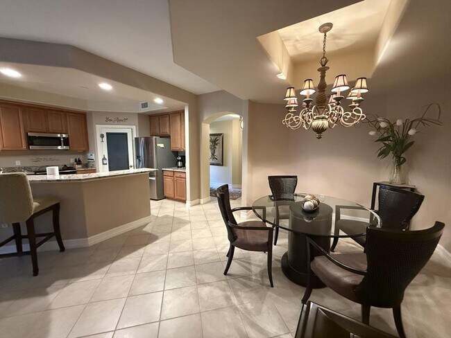 Building Photo - Rialto