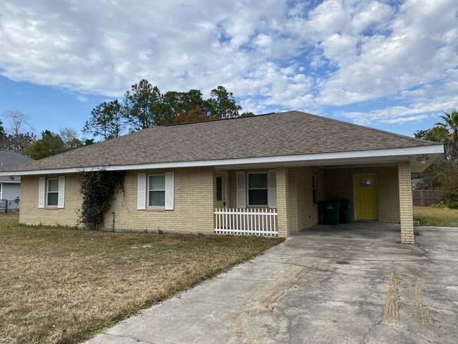 Primary Photo - Beautiful 3/2 in Bay St. Louis, MS