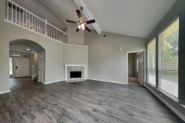 Building Photo - 17003 Fairway Glen Ln