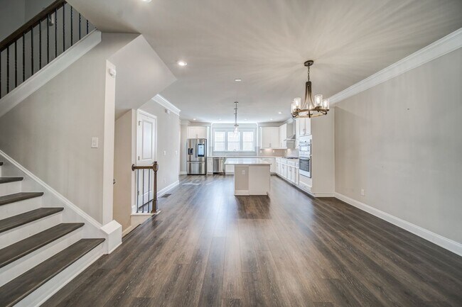 Building Photo - 1363 Harris Way S
