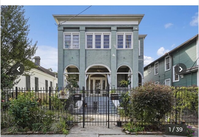 Front house - 1912 General Pershing St