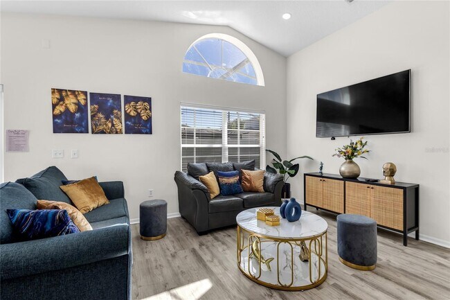 Building Photo - 458 Hollinghead Loop