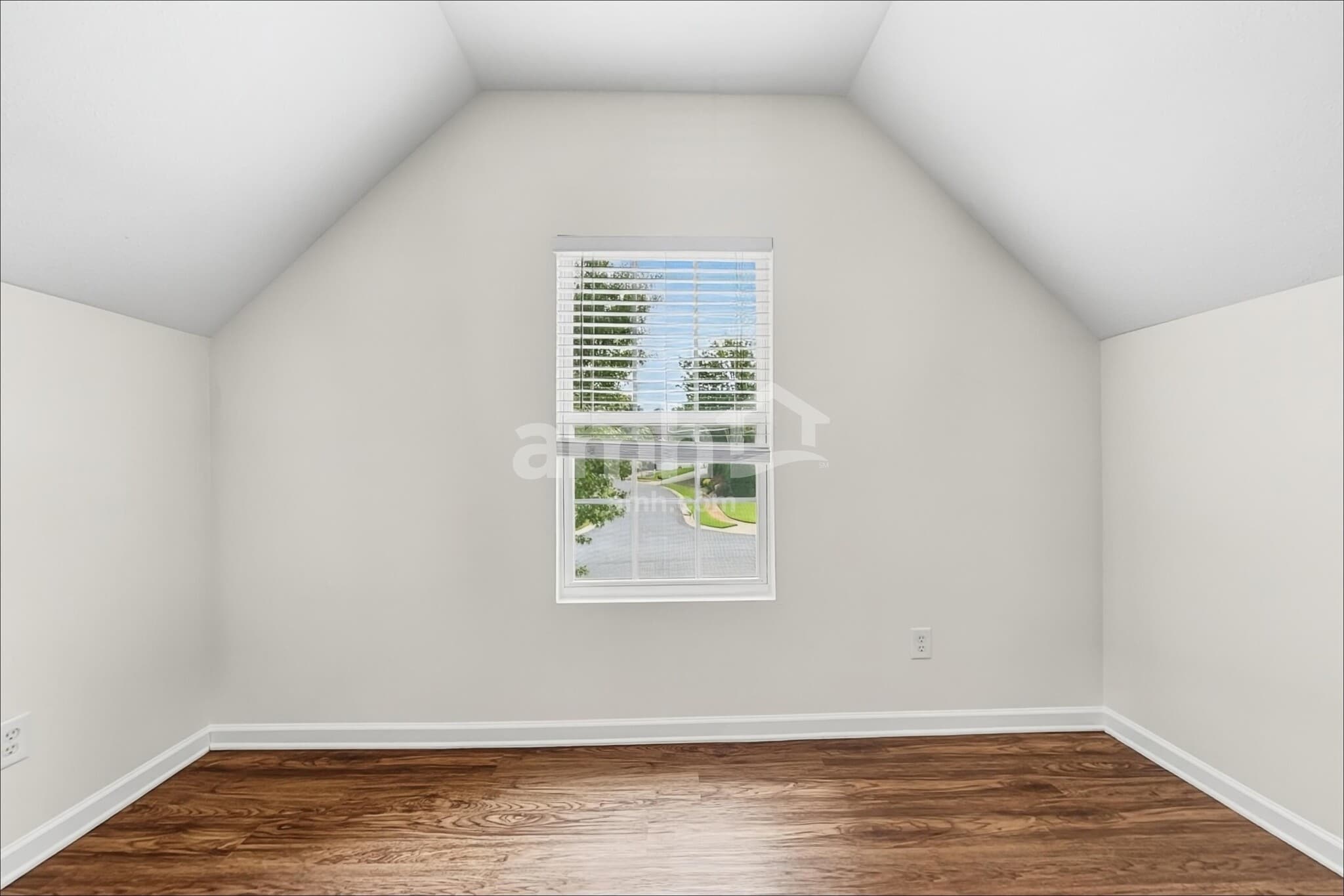Building Photo - 14716 Castletown House Dr