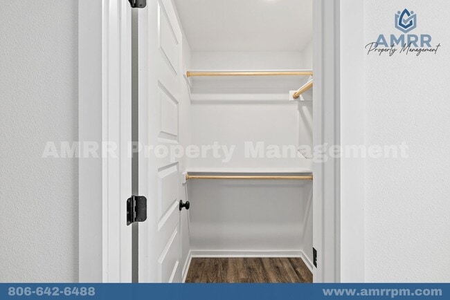 Building Photo - New Beginnings Start At AMRR: Columbia Crossing 3 Bedroom!