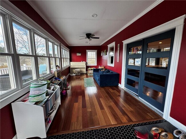 Building Photo - 73 Dye Hill Rd