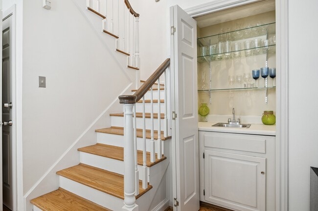 Building Photo - 4000 Purdue St