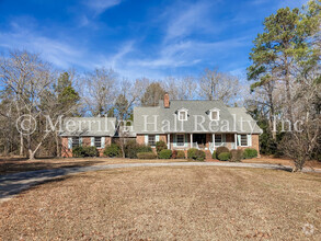 Building Photo - Spacious 4 Bedroom on over 4 acres in Irmo!