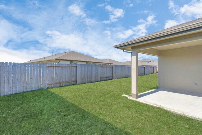 Building Photo - 10626 Watershed Dr
