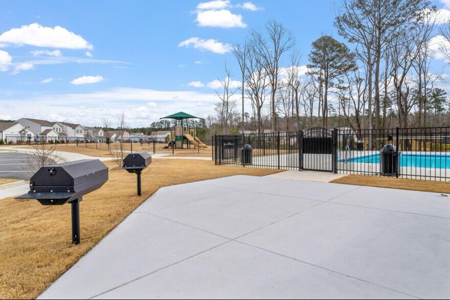 Building Photo - 3425 Honey Ivy Ln