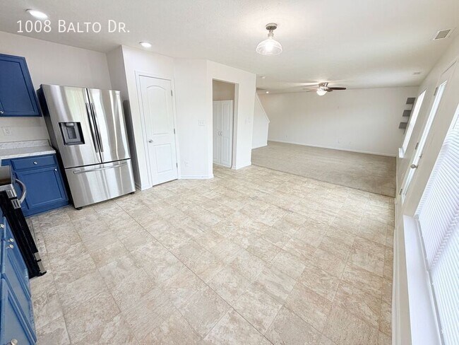 Building Photo - 1008 Balto Dr