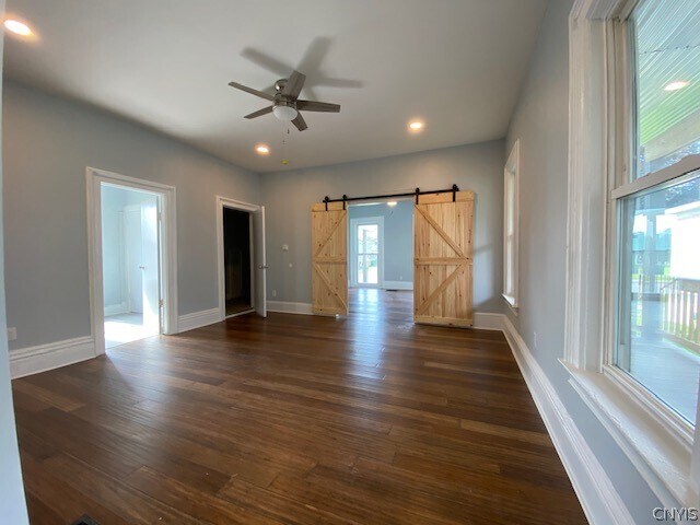 Building Photo - 123 Barlow St