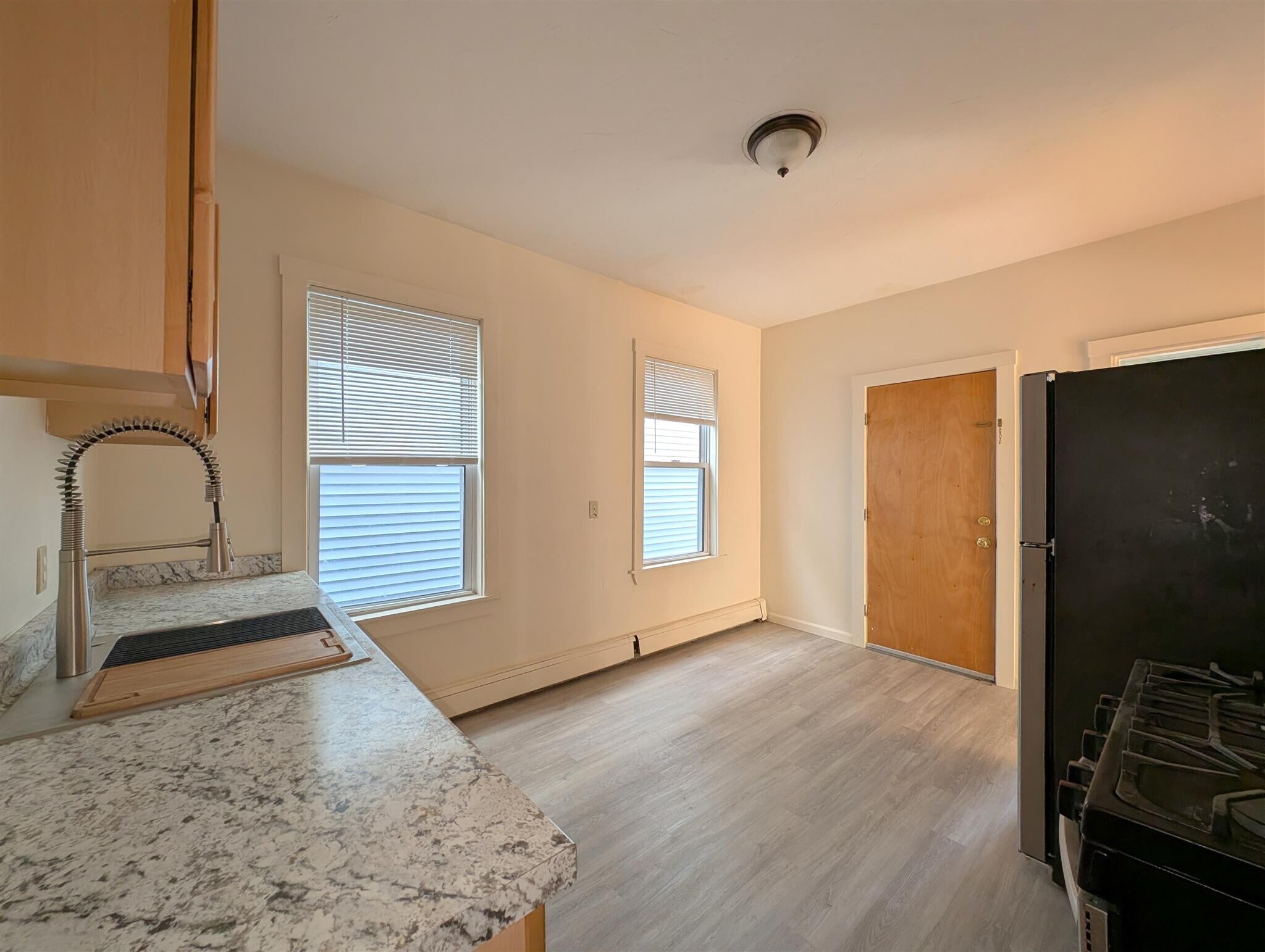 Building Photo - 61 Webster Ave