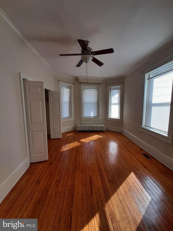 Building Photo - 553 N Loudoun St