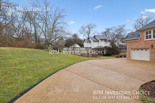 Building Photo - 704 Millstone Ln