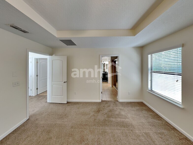 Building Photo - 440 Forest Meadow Ln