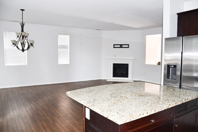 Building Photo - 3225 Donovan Ranch Rd