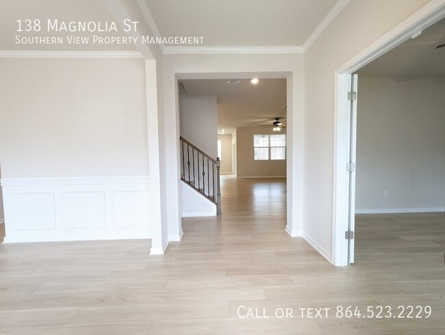 Building Photo - 138 Magnolia St