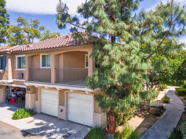 Building Photo - 25892 Iris Ave