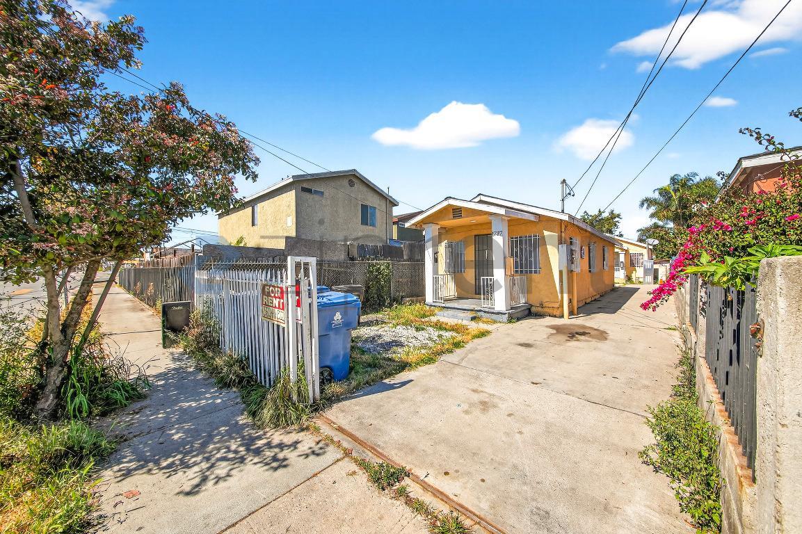 Building Photo - Unit 1