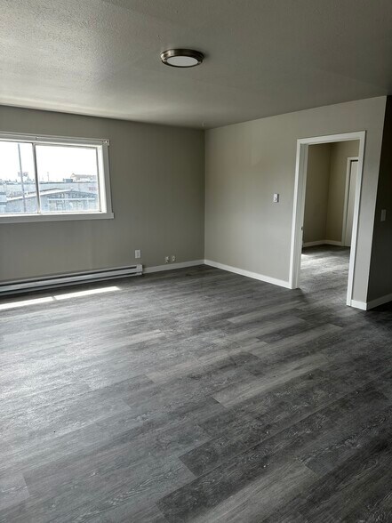 Building Photo - 3519 S 56th St