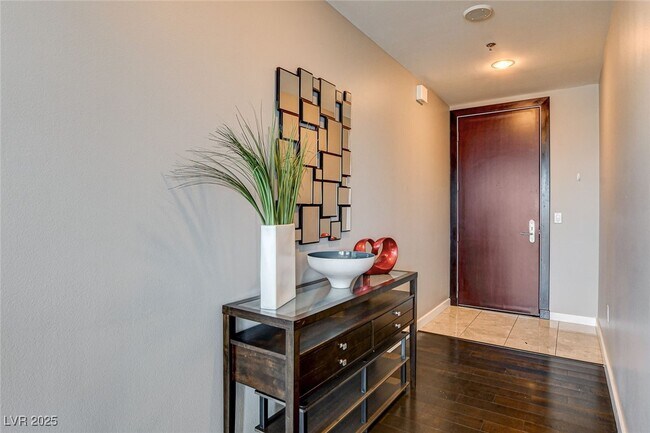 Primary Photo - 4575 Dean Martin Dr