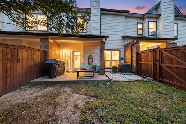 Building Photo - 2344 Southcourt Cir