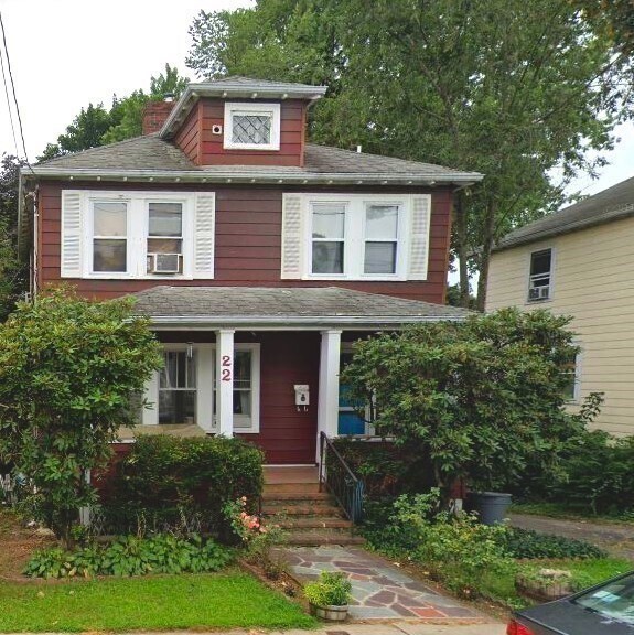Building Photo - 22 Cresthill Rd