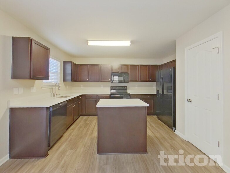 Building Photo - 3627 Alexander Forest Dr