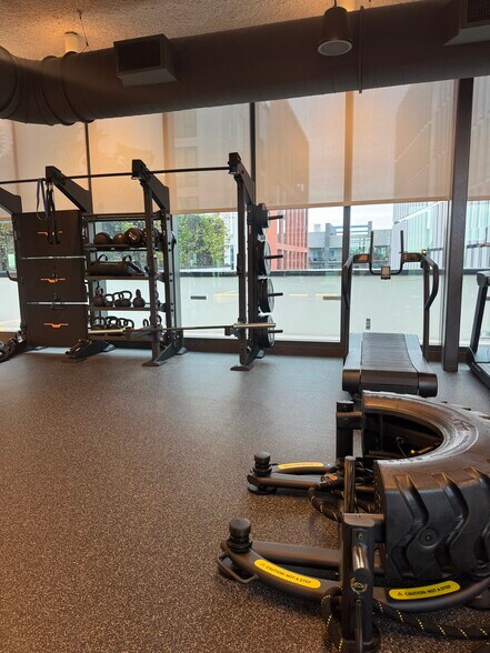 Building Photo - 94 NW 30th St