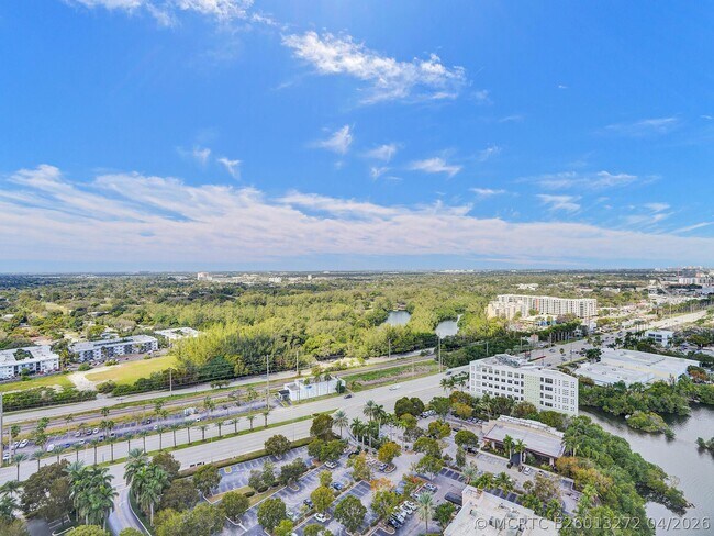 Building Photo - 17301 Biscayne Blvd