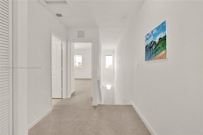 Building Photo - 359 NW 12th Ave
