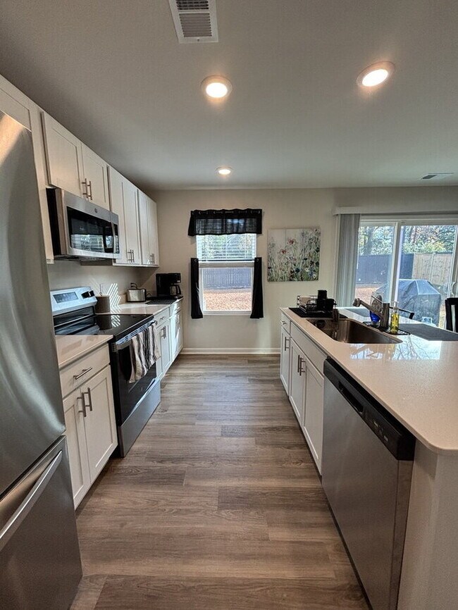 Building Photo - 4131 Rising Tide Dr