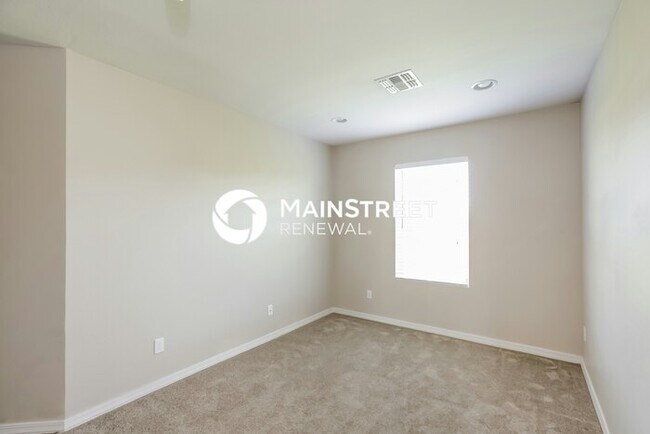Building Photo - 3 Bedroom Pet-Friendly Home in Phoenix, AZ...