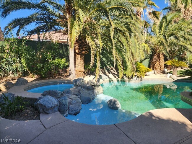 Building Photo - 8606 Kennedy Heights Ct