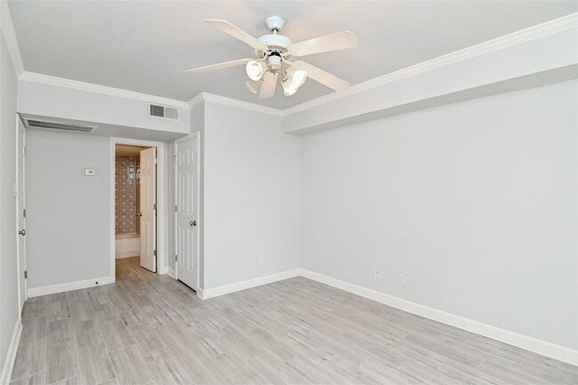 Building Photo - 4515 Briar Hollow Pl